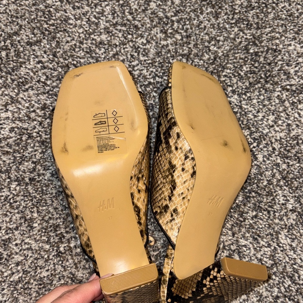 H&M Snake Print Mules in Brown and Black - Picture 2 of 2